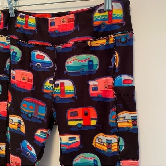 Whimsies Women's Black Retro Camper Capri Leggings With Pockets One Size NWOT - Picture 6 of 7